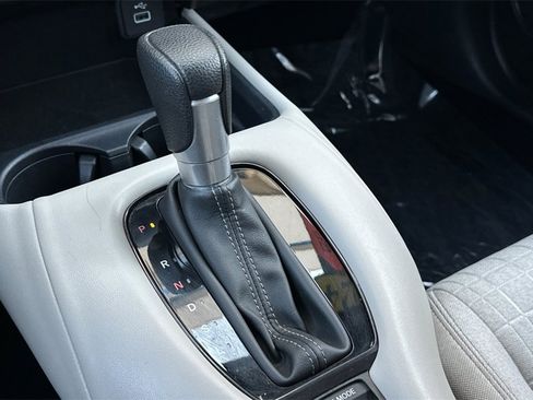 Used 2024 Honda HR-V LX image 23
