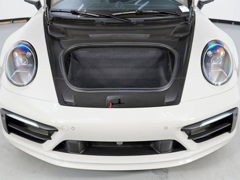 Used 2022 Porsche 911 Carrera S w/ Sport Package image 8