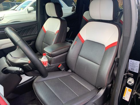 Used 2023 GMC Canyon AT4X AWD/4WD image 6