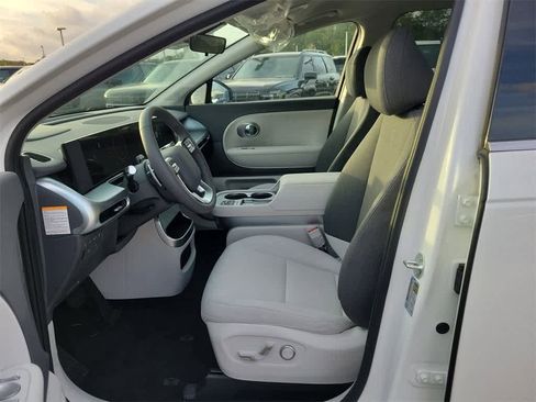 New 2026 Hyundai Ioniq 9 SE image 24
