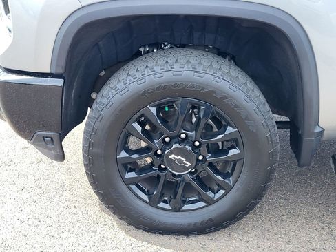 Used 2025 Chevrolet Silverado 3500 LT w/ Trail Boss Package image 12