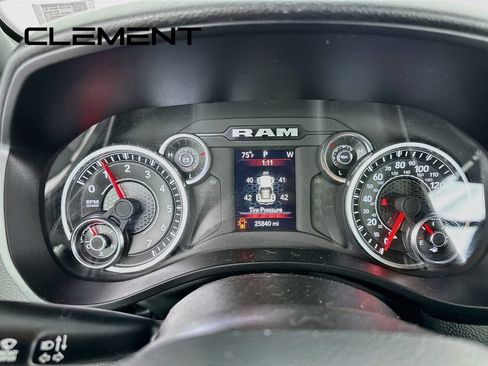Used 2023 RAM 1500 Big Horn AWD/4WD image 18