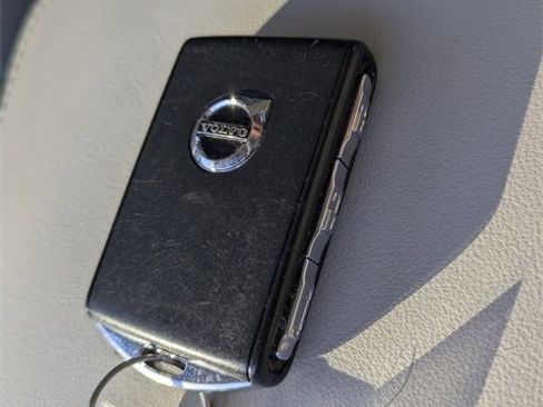 Used 2022 Volvo XC90 T6 Inscription w/ Advanced Package image 34