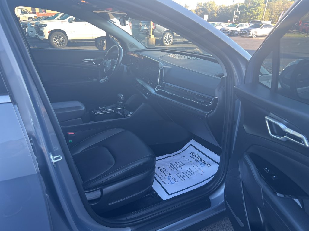 Used 2024 Kia Sportage EX FWD image 27