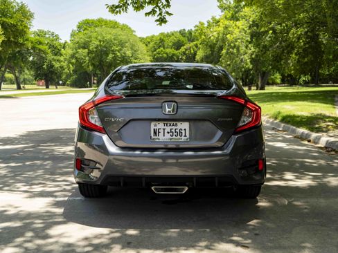 Used 2020 Honda Civic Sport image 8