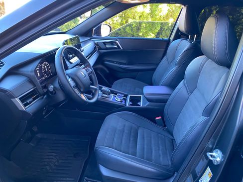 Used 2024 Mitsubishi Outlander SE Black Edition image 35