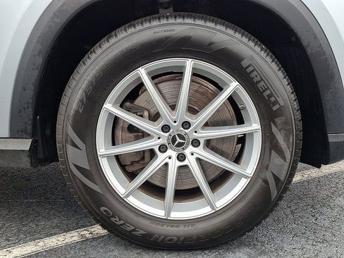 Used 2024 Mercedes-Benz GLE 450e 4MATIC image 8