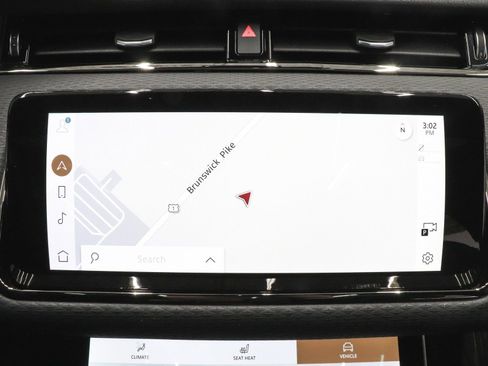 Used 2023 Land Rover Range Rover Evoque R-Dynamic S image 39