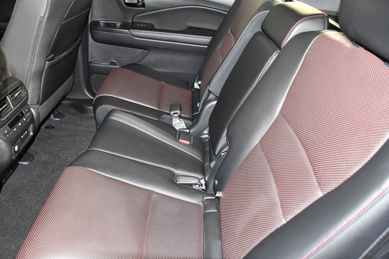 Used 2024 Honda Passport Black Edition image 50