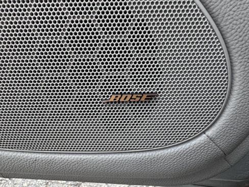 Used 2004 Mercedes-Benz SL 500 image 24