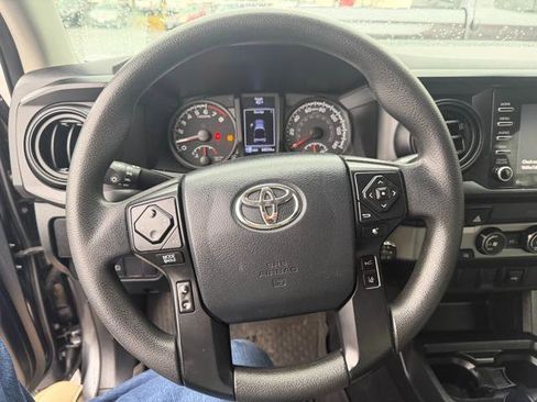 Used 2020 Toyota Tacoma SR5 image 12