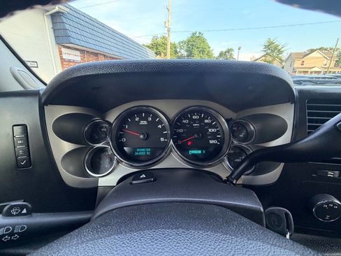 Used 2007 Chevrolet Silverado 3500 LT AWD/4WD image 5