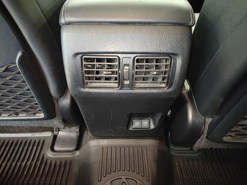 Used 2021 Toyota 4Runner Limited AWD/4WD image 32