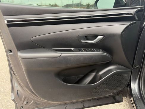 Used 2024 Hyundai Tucson SE image 13