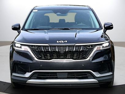 Used 2024 Kia Carnival EX