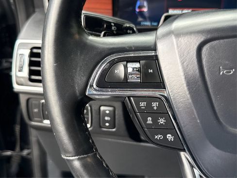 Used 2022 Lincoln Navigator L Reserve AWD/4WD image 37