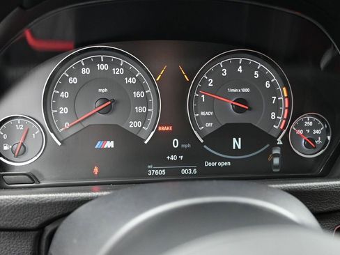 Used 2016 BMW M3 image 23