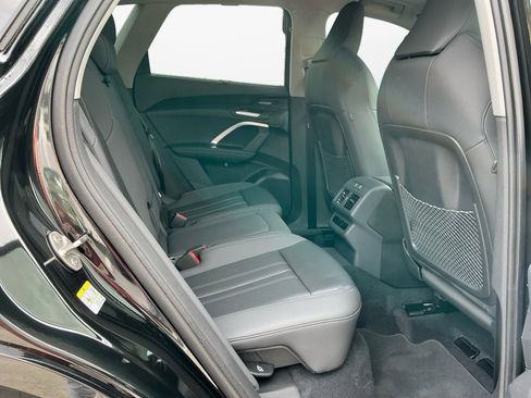 New 2025 Audi Q5 Premium Plus w/ Premium Plus image 12