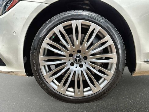 Used 2019 Mercedes-Benz S 560 Sedan image 14