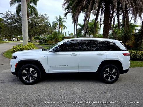 Used 2022 Jeep Grand Cherokee Limited 4xe image 13