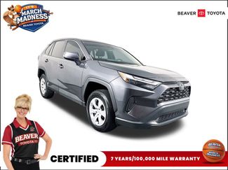 Used 2023 Toyota RAV4 LE video 1