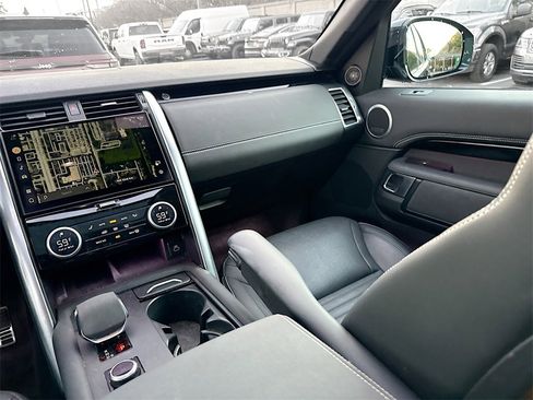 Used 2023 Land Rover Discovery S R-Dynamic image 26