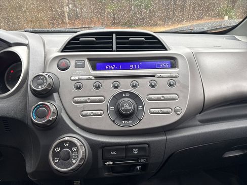 Used 2009 Honda Fit Sport image 21