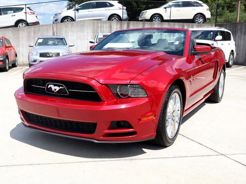 Used 2013 Ford Mustang Premium image 44