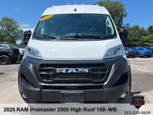 Used 2025 RAM ProMaster 2500 w/ Convenience Group FWD image 8