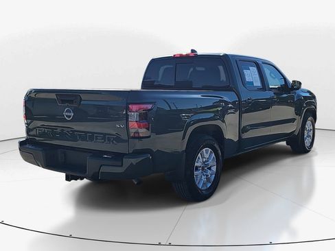 Used 2024 Nissan Frontier SV image 5