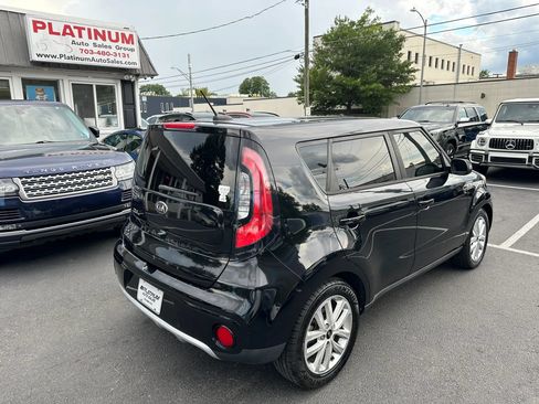 Used 2017 Kia Soul + FWD image 5