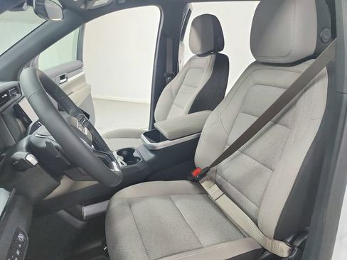 New 2026 GMC Terrain Elevation FWD image 19