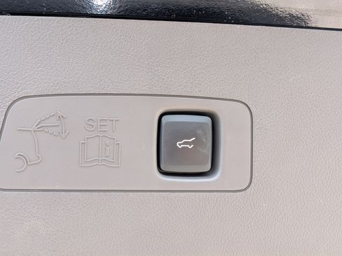 Used 2023 Lincoln Corsair Reserve w/ Equipment Group 201A image 14