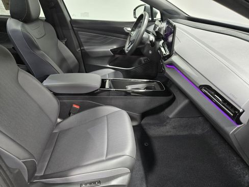 Used 2023 Volkswagen ID.4 Pro S image 46