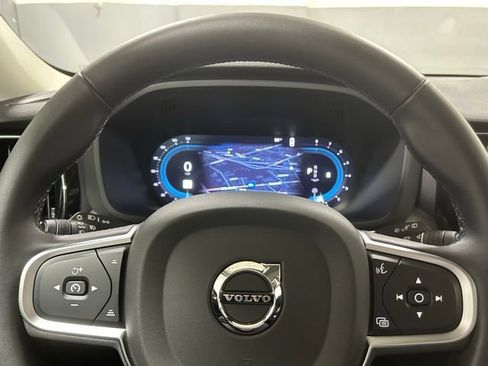 Certified 2025 Volvo XC60 B5 Plus image 14