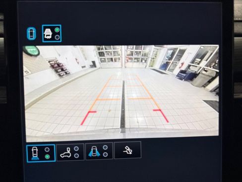 Used 2025 GMC Acadia Elevation image 20