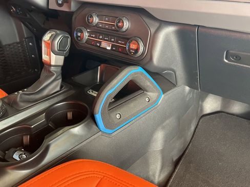 Used 2024 Ford Bronco Black Diamond image 30