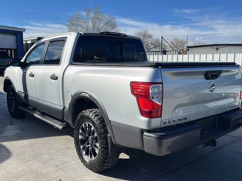 Used 2018 Nissan Titan PRO-4X image 6