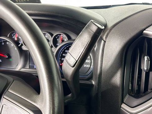 Used 2022 Chevrolet Silverado 1500 W/T w/ WT Value Package AWD/4WD image 16