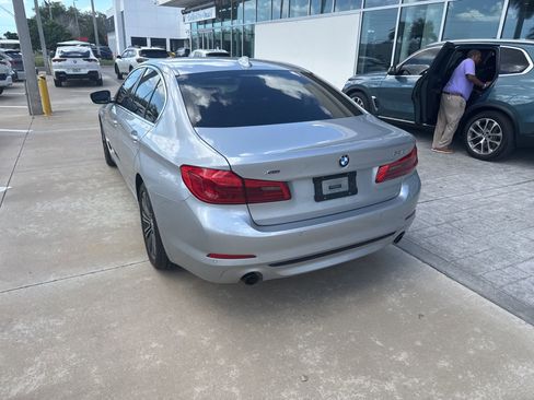Used 2019 BMW 530i xDrive w/ Convenience Package image 5