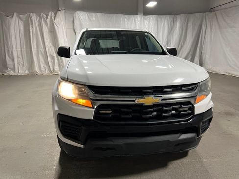 Used 2022 Chevrolet Colorado W/T w/ WT Convenience Package AWD/4WD image 2