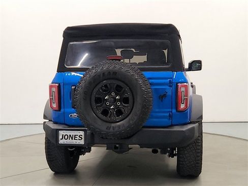 Used 2023 Ford Bronco Wildtrak image 6