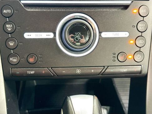 Used 2016 Ford Fusion Titanium image 17