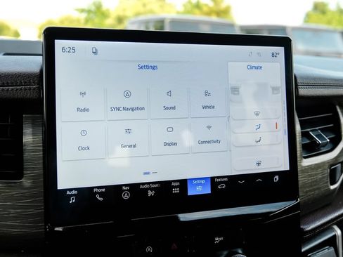 Used 2024 Ford Expedition Max Limited RWD image 39
