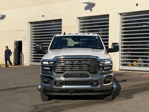 Used 2025 RAM 3500 Tradesman w/ Chrome Appearance Group image 4