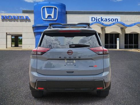Used 2025 Nissan Rogue SV w/ Rock Creek Premium Package AWD/4WD image 5