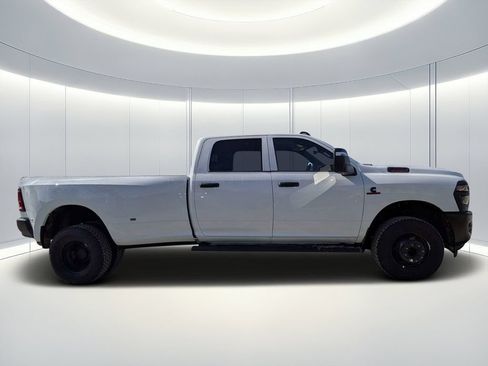 New 2026 RAM 3500 Tradesman AWD/4WD image 3