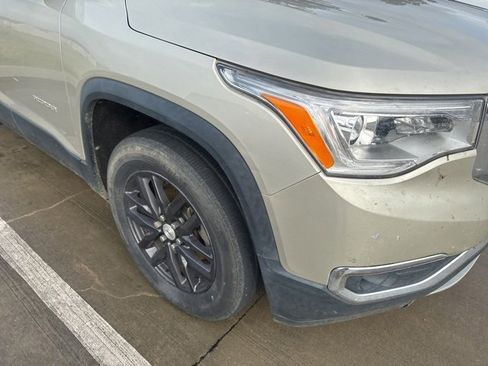 Used 2017 GMC Acadia SLT image 4