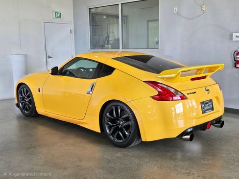 Used 2017 Nissan 370Z Coupe RWD image 6