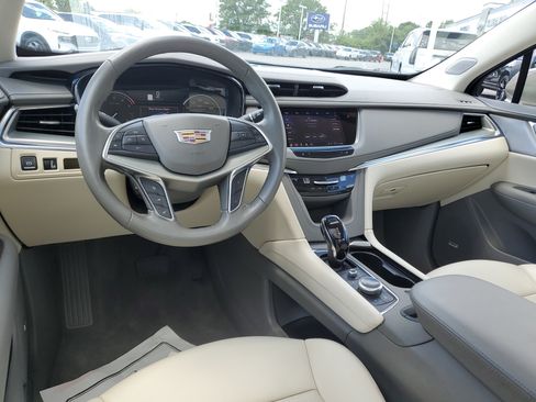 Used 2023 Cadillac XT5 Premium Luxury AWD/4WD image 10